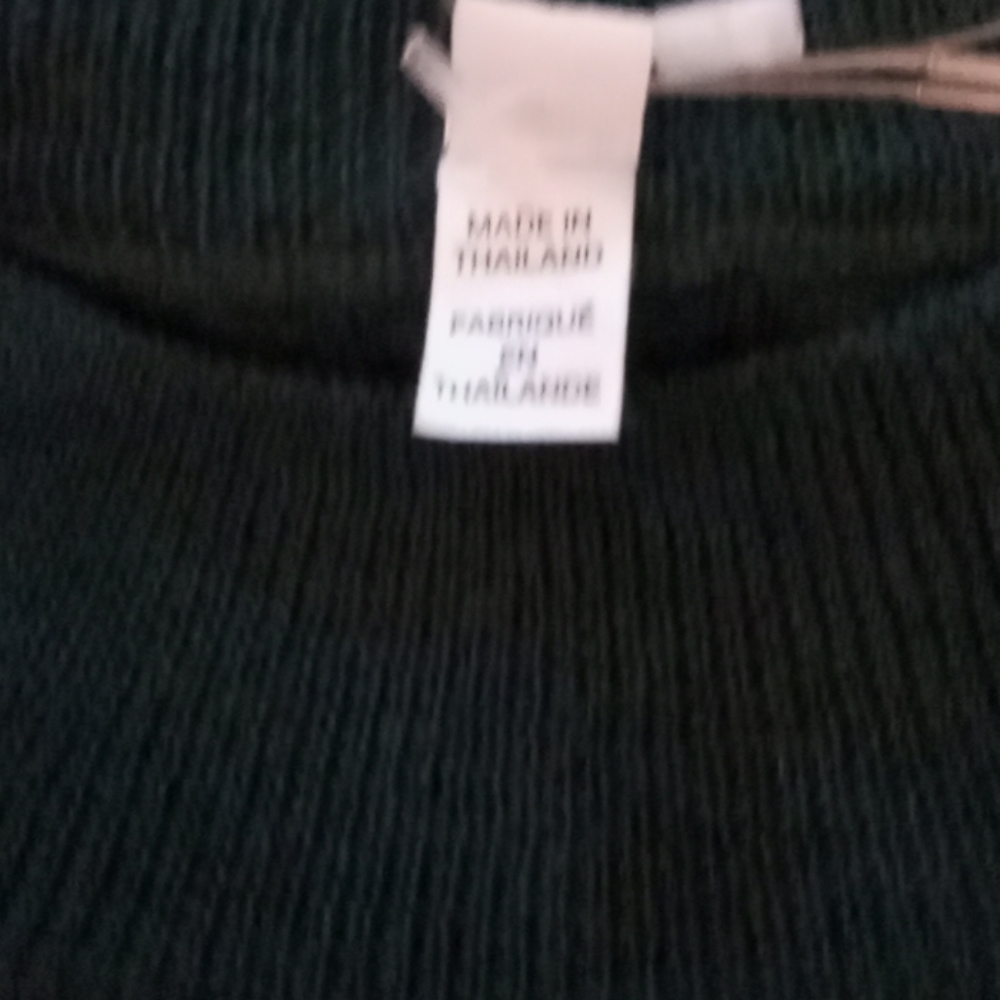 Sweater - Picture 5 of 6